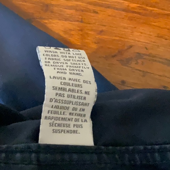 3/$20 item - Denver Hayes Dress Shirt - Picture 10 of 10